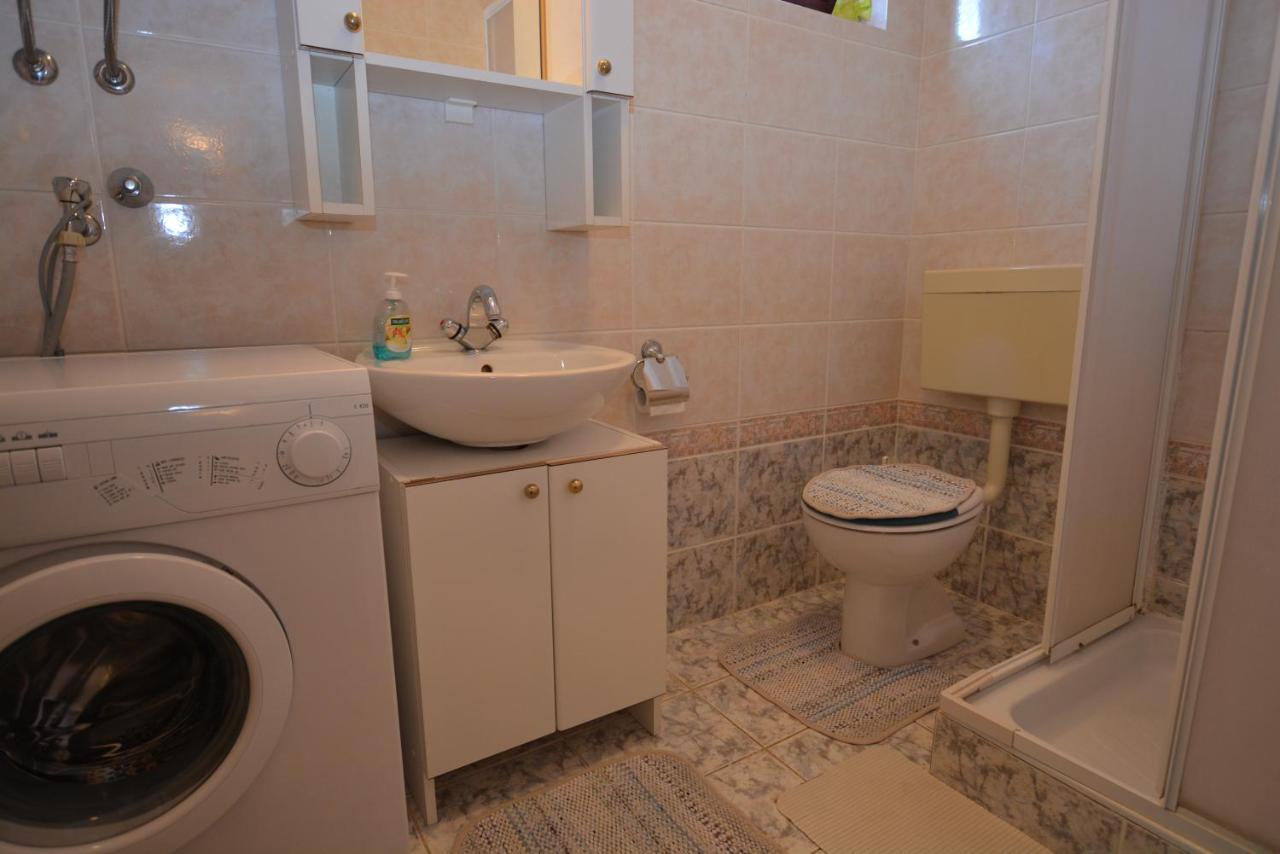 Maja Apartment Kornić Екстериор снимка