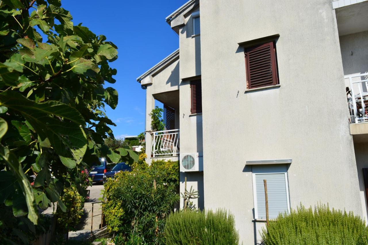 Maja Apartment Kornić Екстериор снимка
